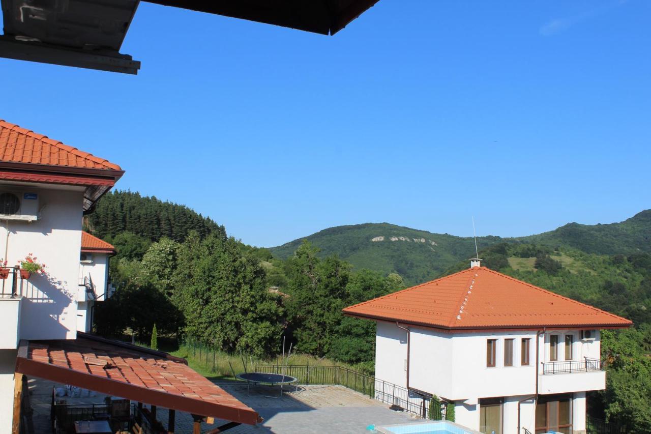 Бадевски Рай- Къща София Veliko Tŭrnovo Exterior foto