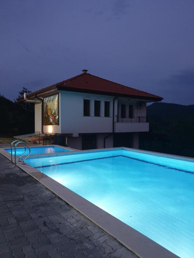 Бадевски Рай- Къща София Veliko Tŭrnovo Exterior foto